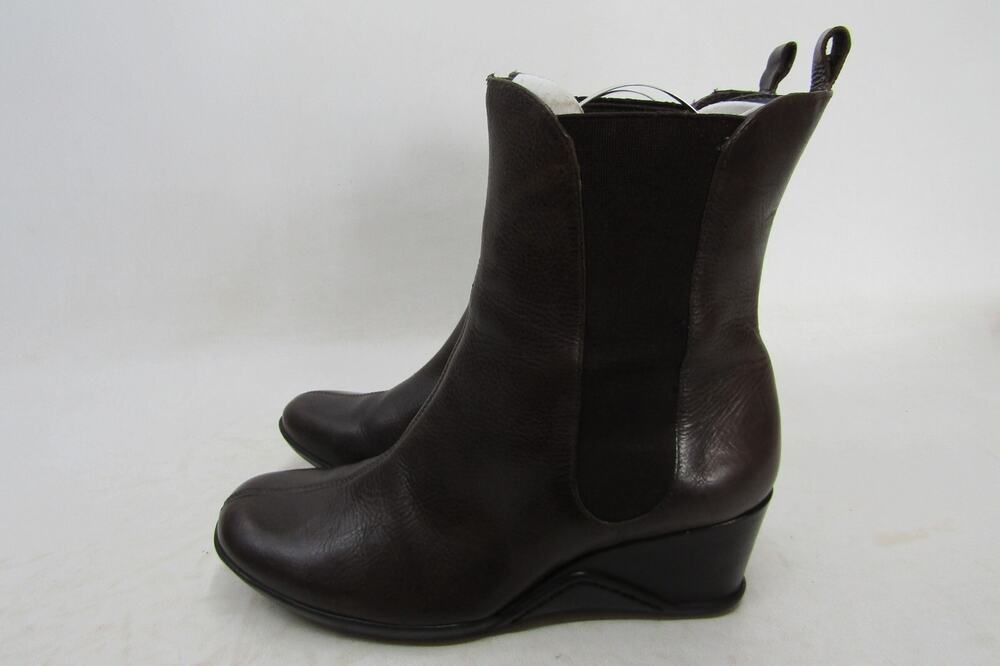 Antonio Melani Womens Size 7.5 M Brown Leather Wedge Fashion Ankle Boots Bootie